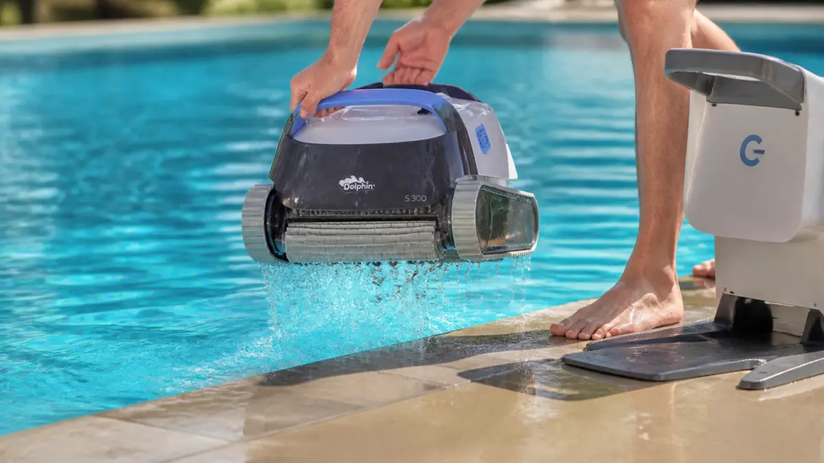 Robot piscine a batterie : avantages, autonomie et meilleurs modeles
