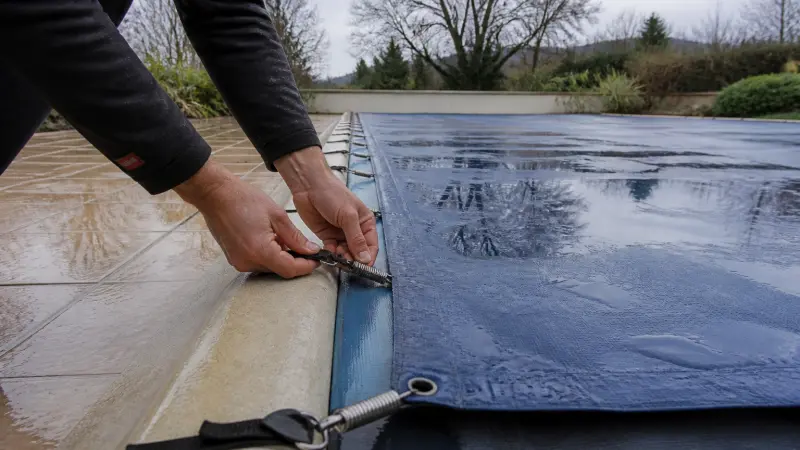 Bâche hivernage piscine 8x4 : modèles, prix et conseils d'installation